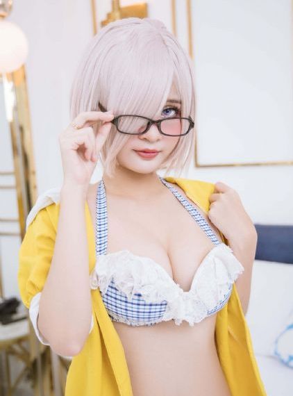 地铁蓝衣女_DVD免费观看最新