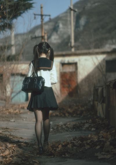 年轻的继坶5免费观看_1080P影视在线观看