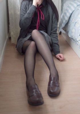 厨房大战刚结婚的少妇在线观看_超清高清视频观看